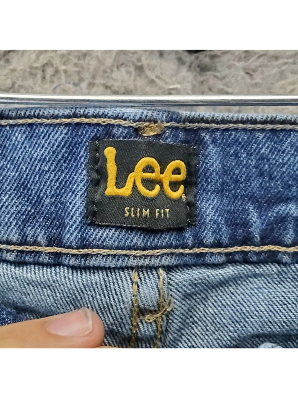 Lee Jeans Mens 38x32 Blue Slim Fit Stretch Denim Classic Straight Leg *Read*